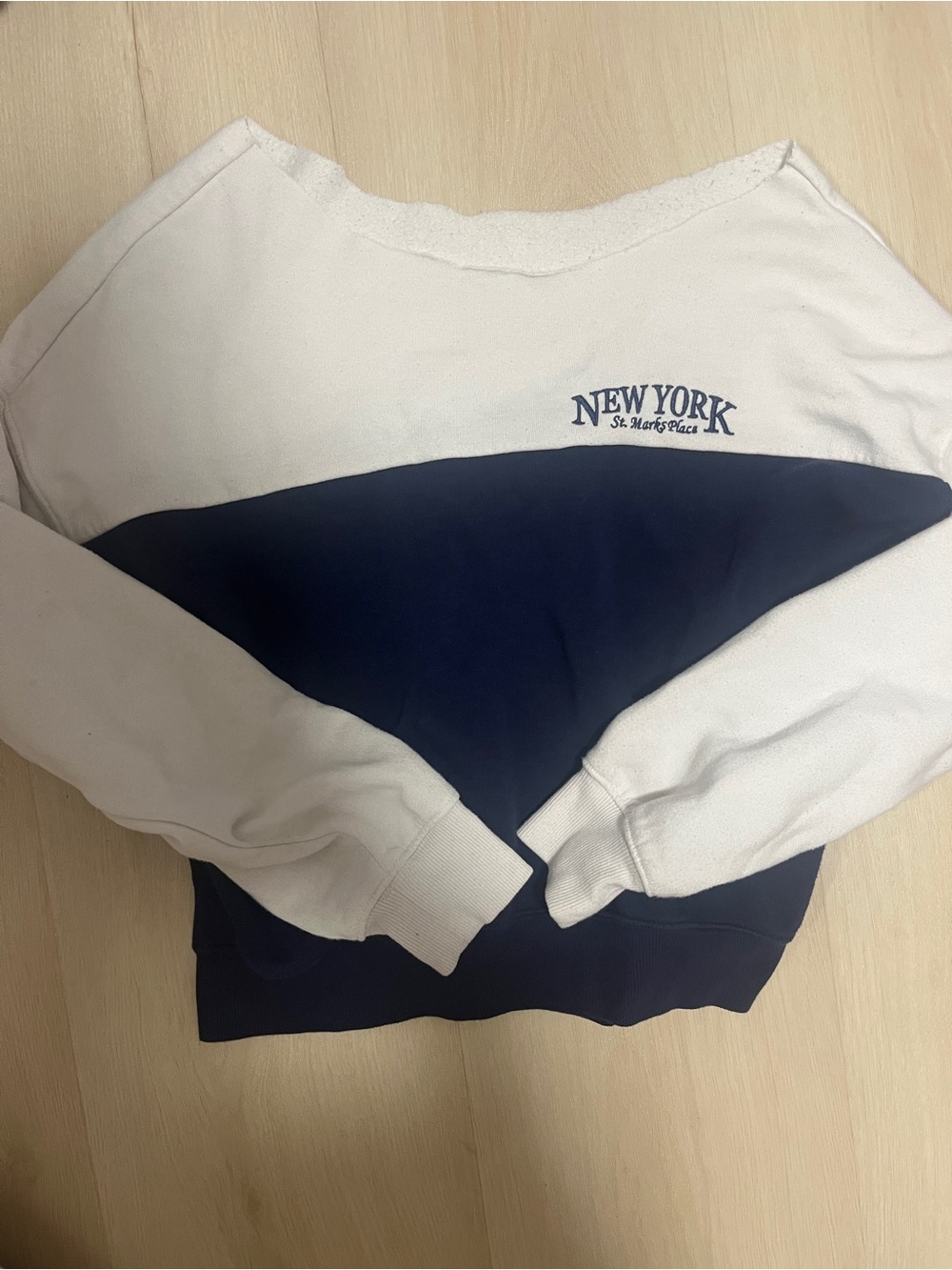 Brandy Melville look alike White and Navy Off-the-Shoulder New York  Sweater